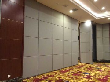 الجدران متعددة الألوان الصوتية المنقولة التقسيم لغرفة الاجتماعات 4M الطول