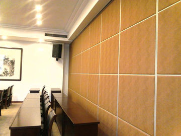 الألومنيوم المسار انزلاق الأسطوانة غرفة المؤتمر المنقولة الجدار مع نظام مرن سطح الجلد