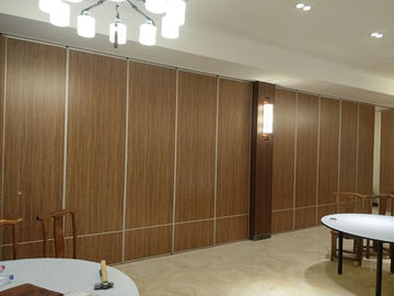 الصوت والدليل على المواد الخشبية مكتب انزلاق الجدران التقسيم لقاعة المؤتمرات