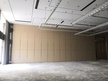 4m ارتفاع التقسيم قابلة للتشغيل جدران سبائك الألومنيوم ومجلس MDF متن الباب المواد