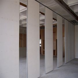 الجدران التقسيم المنقولة الأكورديون خشبي الباب الصوتية القابلة للطي لغرفة التعشيب مطعم