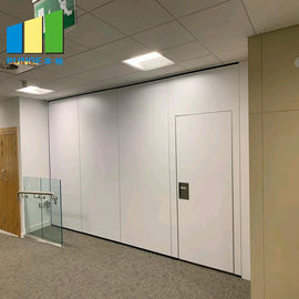 جدار قابل للطي من الألمنيوم قابل للتشغيل على جدار التقسيم المنقول لغرفة الاجتماعات
