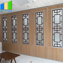 جدران التقسيم المنزلقة المنقولة تشمل تصميم زجاج الشواية مع إطار من الألومنيوم