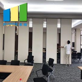 تخصيص الميلامين متعدد الألوان مكتب فواصل الجدران القابلة للطي أقسام غرفة