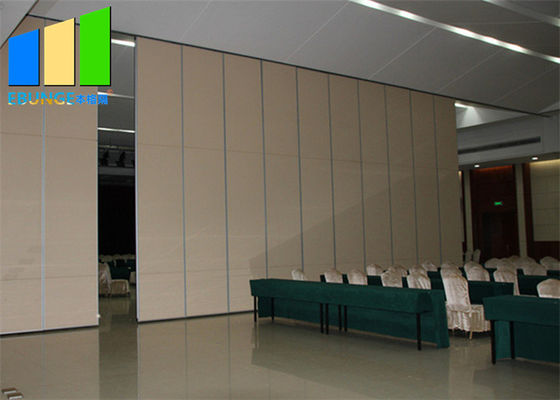 الجدران التقسيمية المتحركة القابلة للطي والمعزولة الصوتية لغرفة الاجتماعات