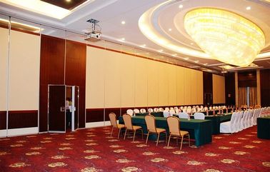 سطح خشبي المنقولة الصوتية التقسيم الجدار لغرفة المؤتمرات